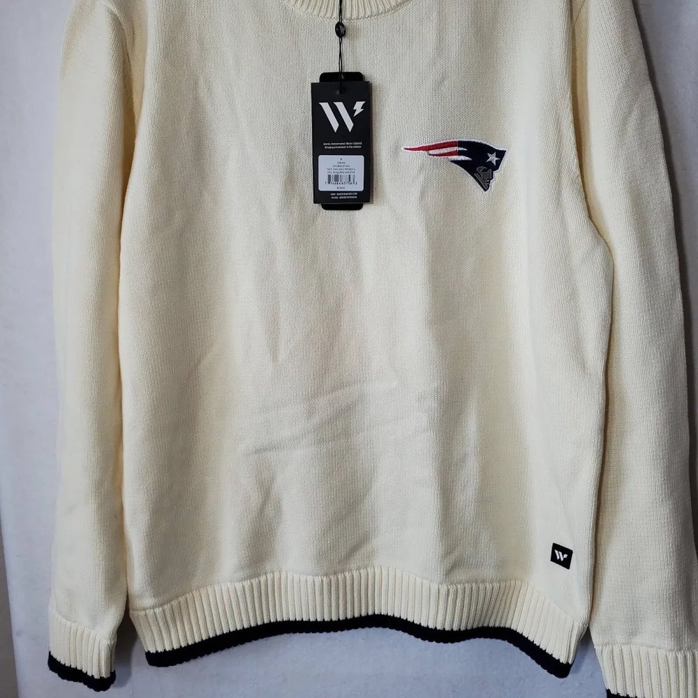 Wear the Wild NFL New England Patriots Crew Neck Sweater Mens Size XL New W Tags
